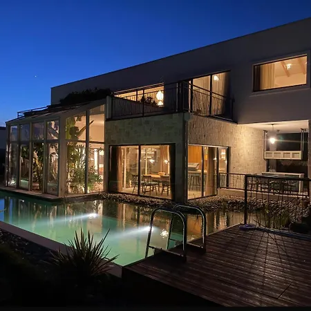 Vila Luxury Boutique With Natural Pool, Istra Madre